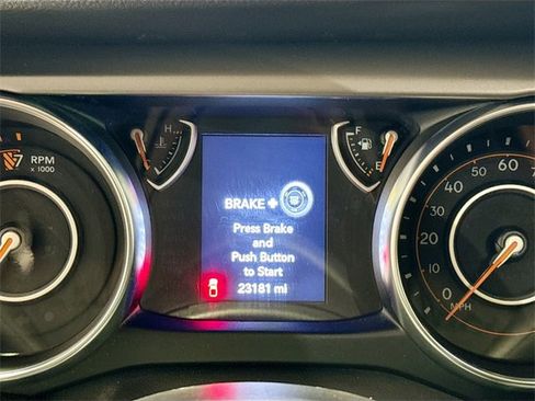 Used 2023 Jeep Gladiator Sport image 10