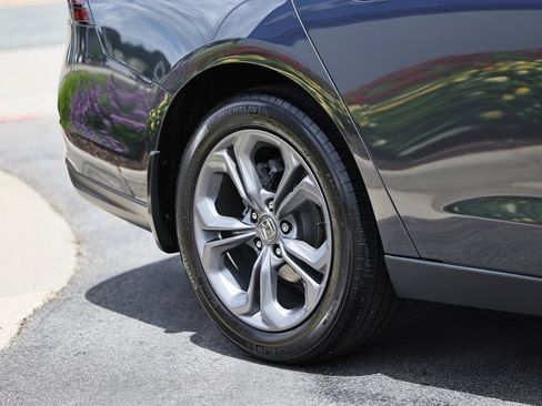 Used 2024 Honda Accord EX image 11