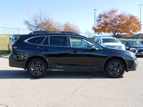 Used 2021 Subaru Outback Onyx Edition XT w/ Popular Package #2 AWD/4WD image 5