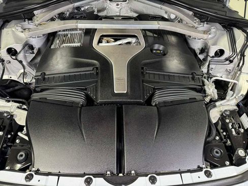 Used 2021 Aston Martin DBX image 46