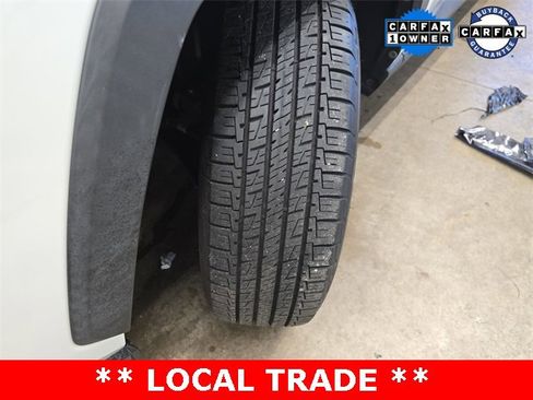 Used 2021 Toyota RAV4 XLE Premium image 23