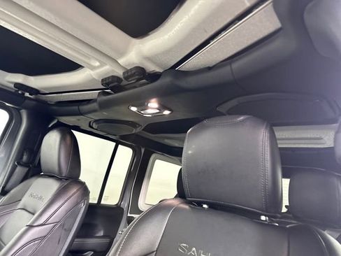 Used 2023 Jeep Wrangler Unlimited Sahara w/ Cold Weather Group image 12