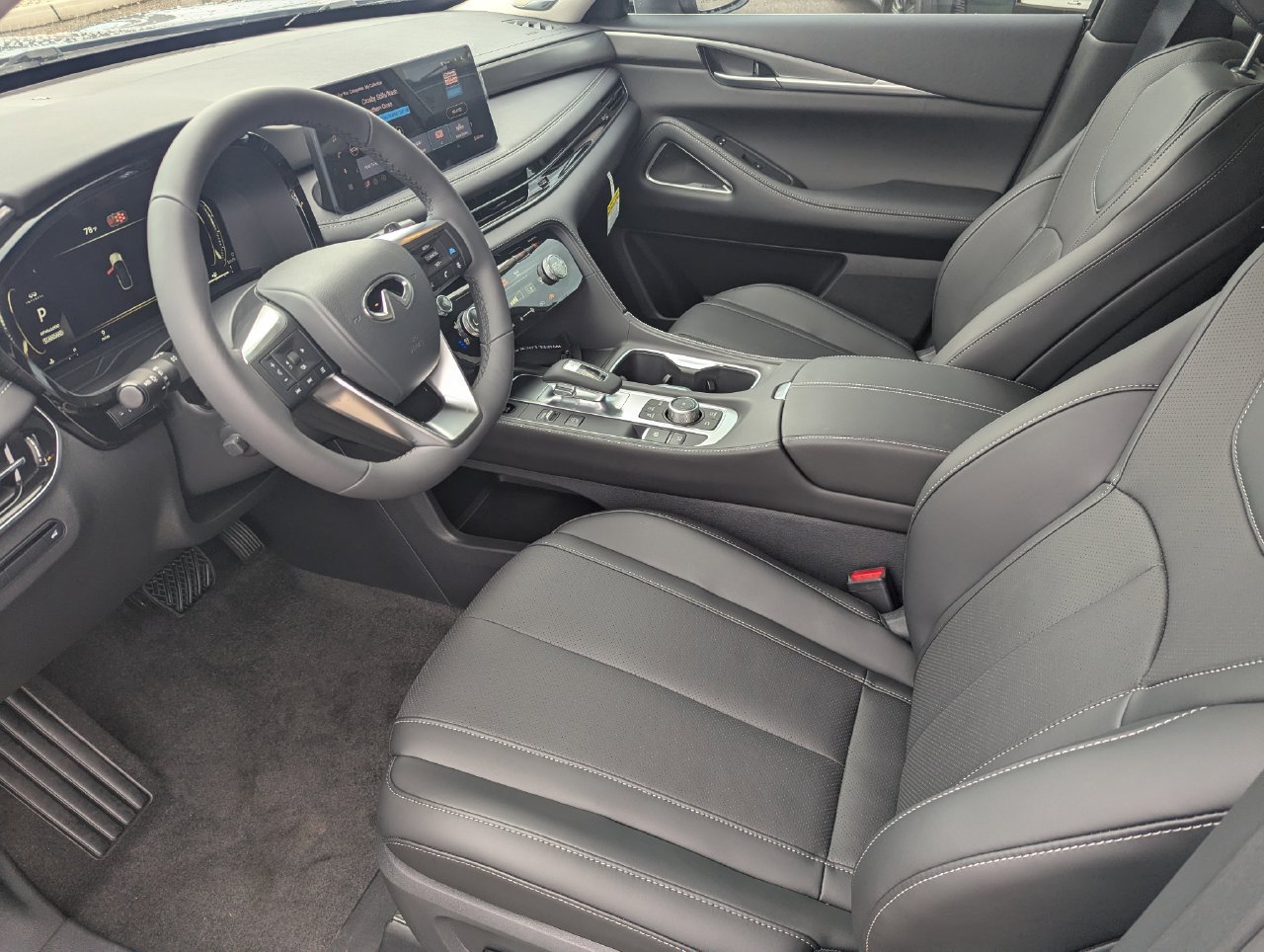 New 2027 INFINITI QX60 Luxe FWD image 11