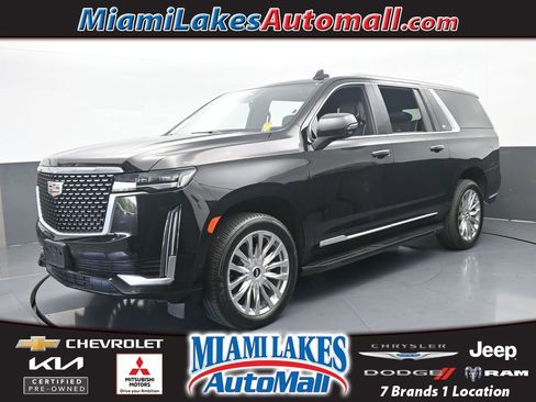 Used 2023 Cadillac Escalade ESV Premium Luxury image 1