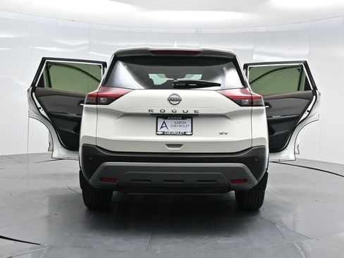 Used 2023 Nissan Rogue SV image 47