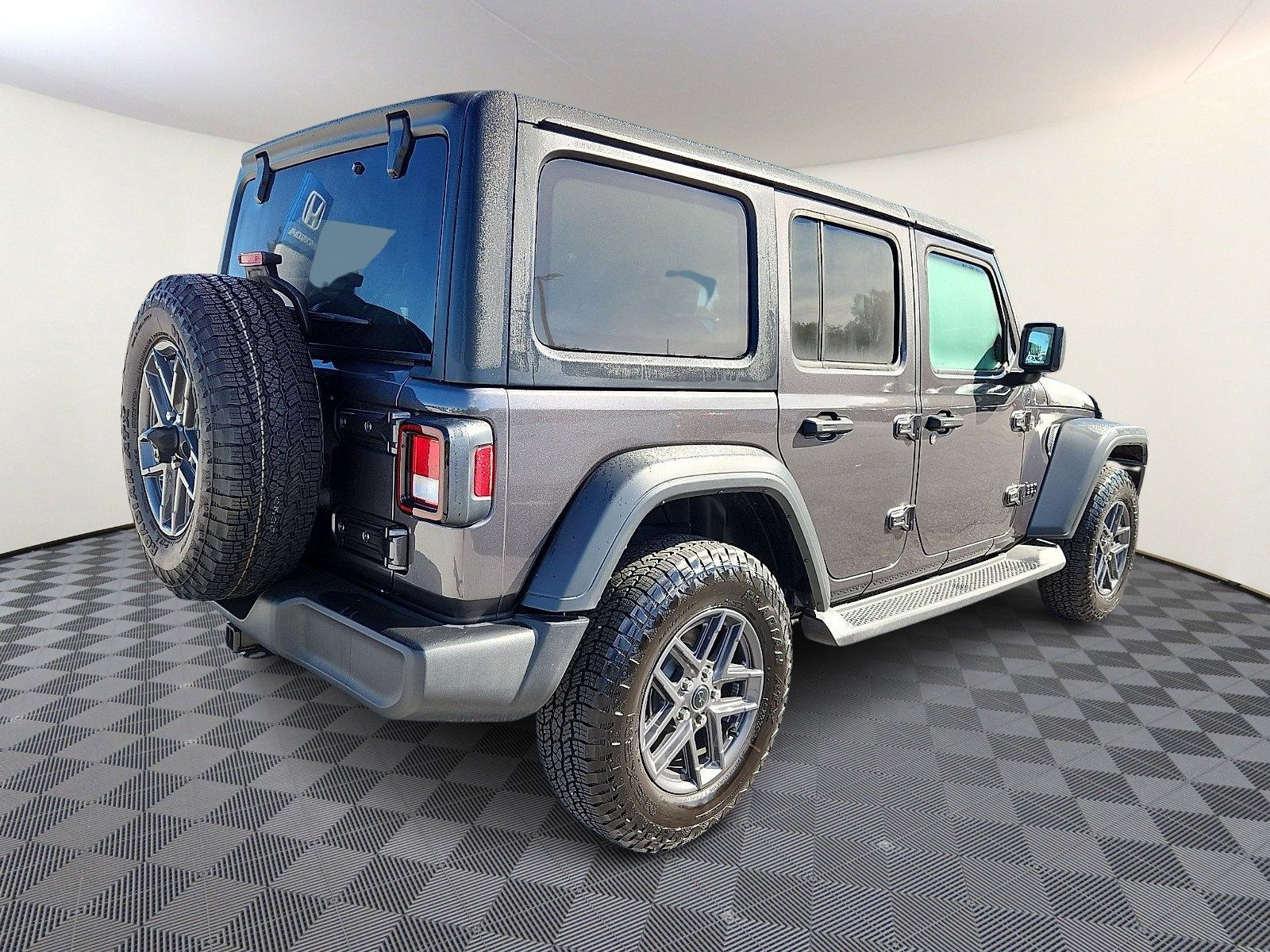 Used 2026 Jeep Wrangler Unlimited Sport AWD/4WD image 6
