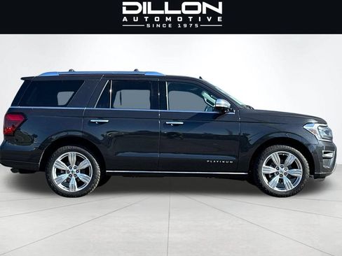 Used 2023 Ford Expedition Platinum AWD/4WD image 3