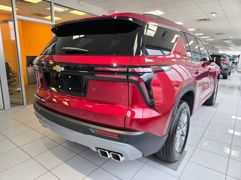 New 2026 Chevrolet Traverse LT image 4