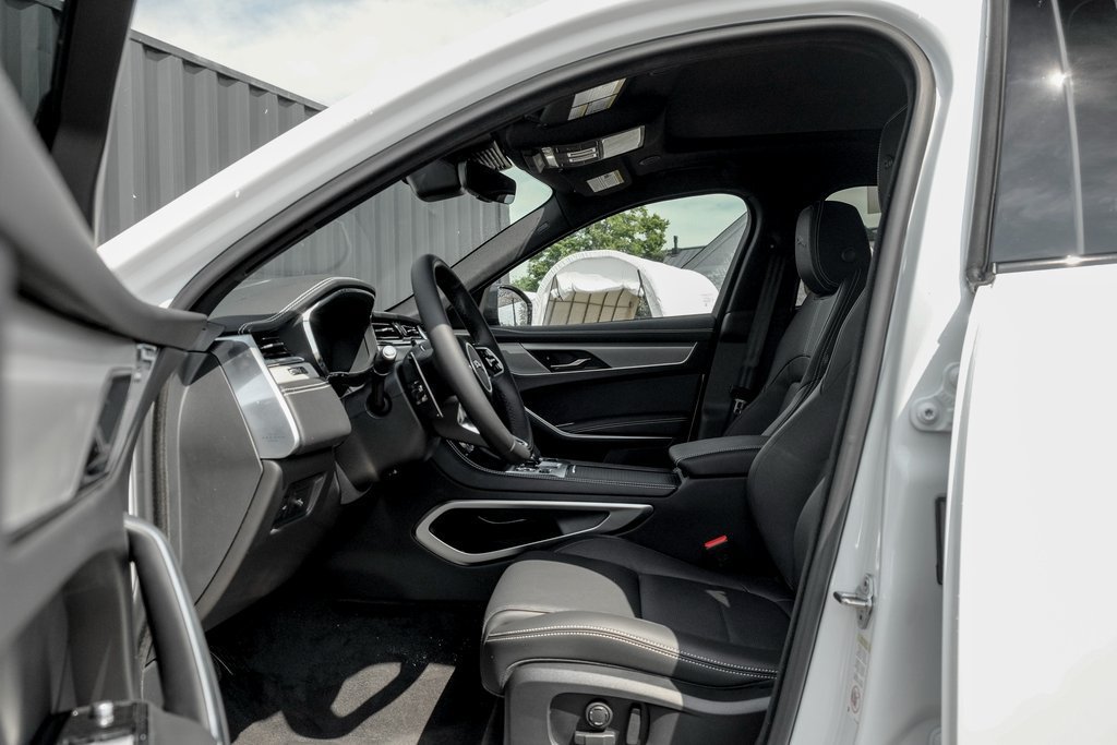 New 2026 Jaguar F-PACE R-Dynamic S AWD/4WD image 10