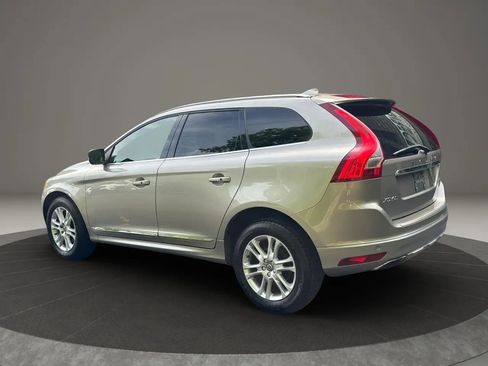 Used 2016 Volvo XC60 T5 Premier w/ Proximity Package FWD image 10