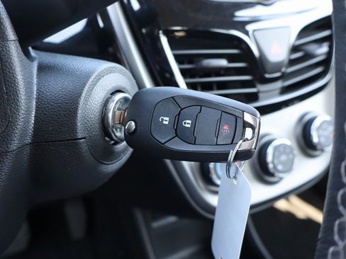 Used 2022 Chevrolet Spark ACTIV image 31