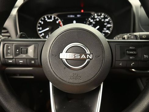 Used 2024 Nissan Rogue S AWD/4WD image 12