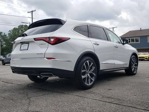Used 2024 Acura MDX SH-AWD w/ Technology Package image 6