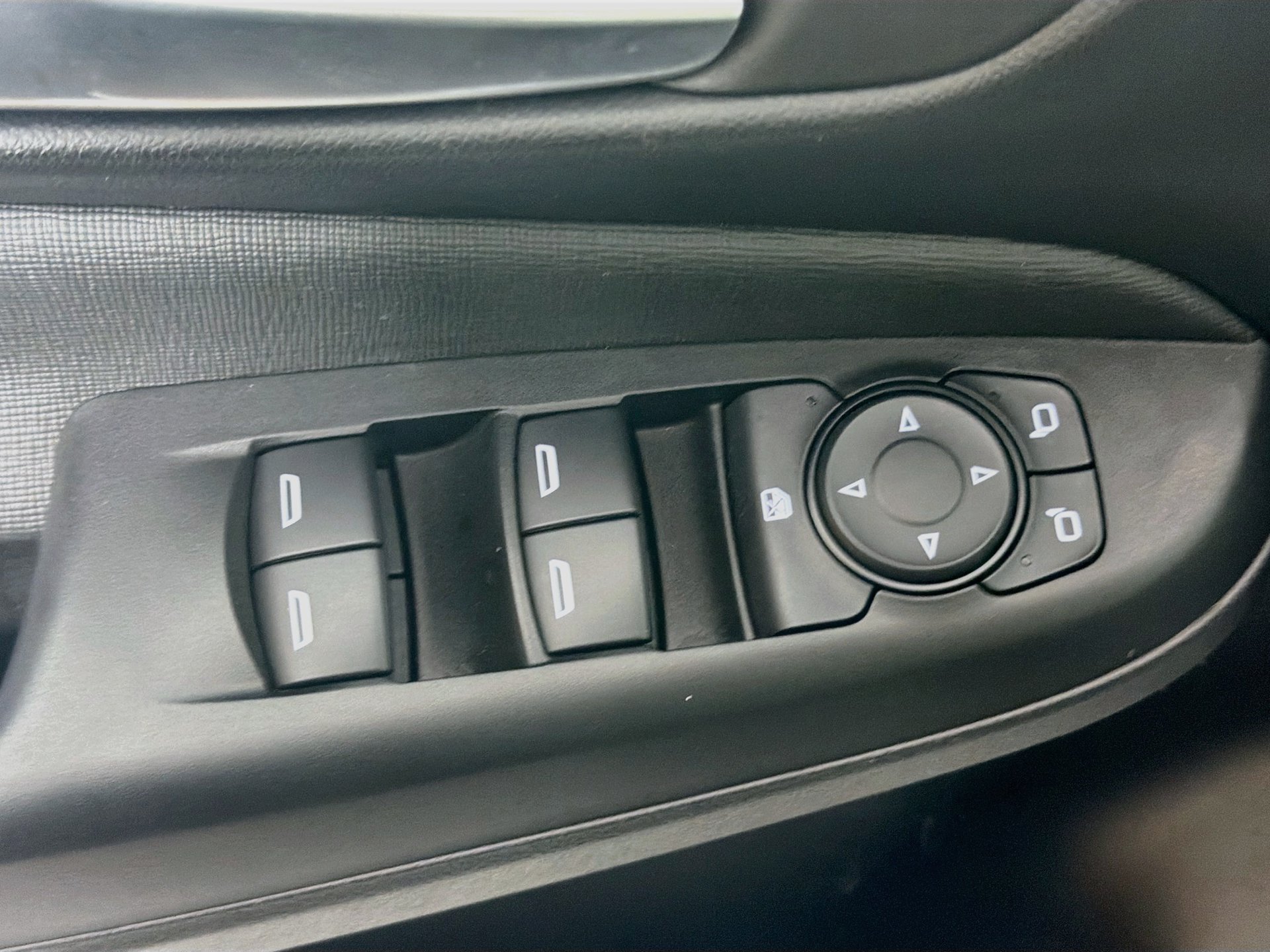 Used 2024 Buick Envista Avenir FWD image 17