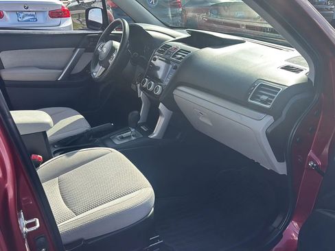 Used 2018 Subaru Forester 2.5i Premium AWD/4WD image 30