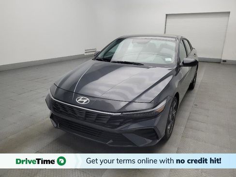 Used 2025 Hyundai Elantra Sport FWD image 1