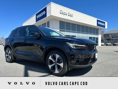 Used 2023 Volvo XC40 B5 Plus w/ Driver Assist Package