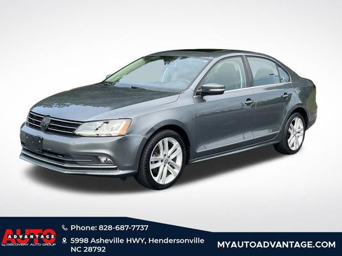Used 2017 Volkswagen Jetta SEL image 1