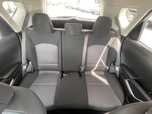 Used 2025 Kia Soul LX w/ LX Technology Package image 38