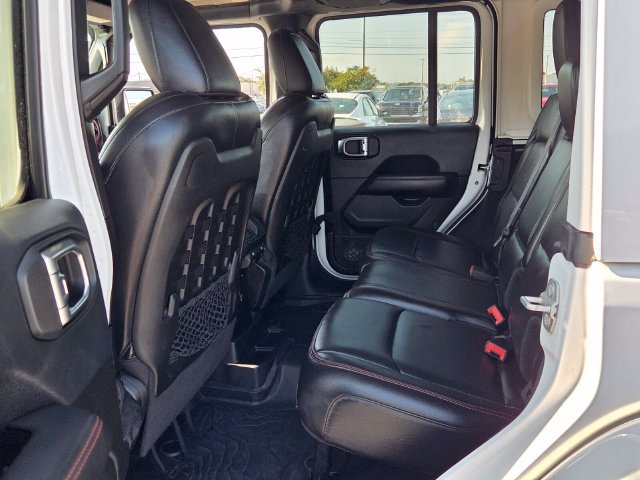 Used 2018 Jeep Wrangler Unlimited Rubicon w/ Dual Top Group AWD/4WD image 6