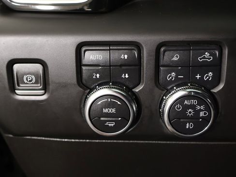 Used 2024 GMC Sierra 3500 Denali Ultimate image 46