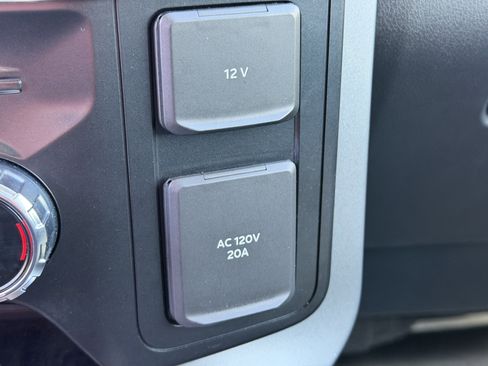 Used 2021 Ford F150 Lariat w/ Max Trailer Tow Package image 25