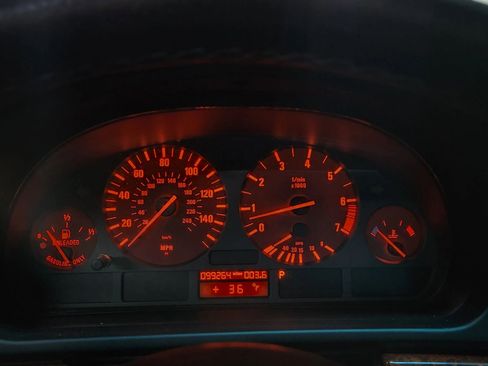 Used 1999 BMW 528i Sedan image 25