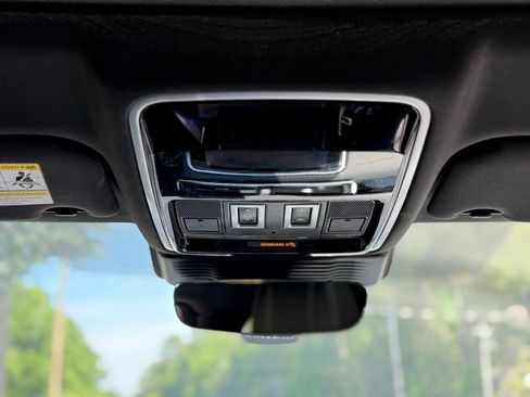 Used 2021 Land Rover Range Rover Velar R-Dynamic S AWD/4WD image 50