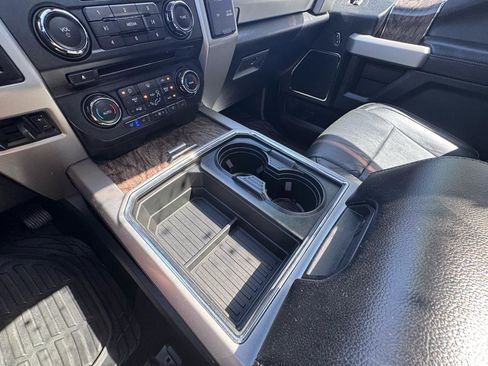Used 2018 Ford F250 Lariat w/ Lariat Ultimate Package AWD/4WD image 22