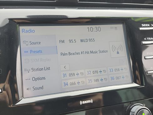 Used 2020 Toyota Camry SE image 26