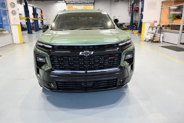 New 2027 Chevrolet Traverse RS w/ LPO, Floor Liner Package AWD/4WD image 2