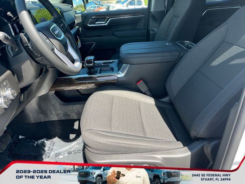 New 2026 GMC Sierra 1500 Elevation image 9