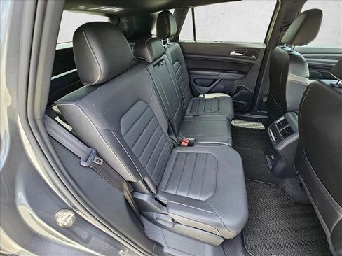 Used 2020 Volkswagen Atlas Cross Sport SEL Premium AWD/4WD image 19