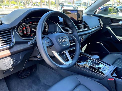 Used 2023 Audi Q5 2.0T Premium Plus AWD/4WD image 16