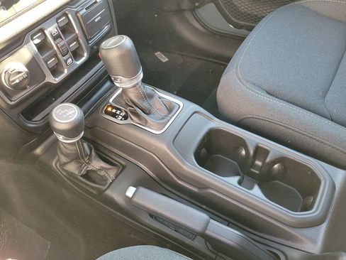 New 2026 Jeep Gladiator Sport image 12