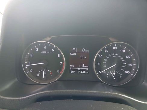 Used 2017 Hyundai Elantra SE FWD image 12