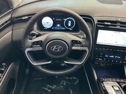 Used 2022 Hyundai Tucson Limited AWD/4WD image 16