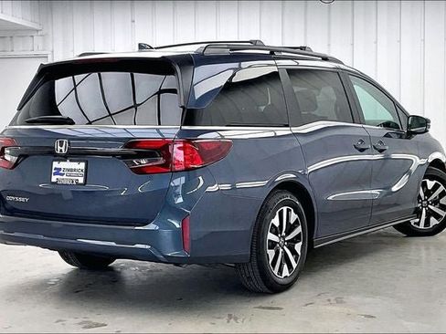 Certified 2026 Honda Odyssey EX-L image 12