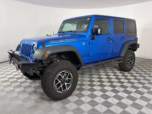 Used 2016 Jeep Wrangler Unlimited Rubicon w/ Connectivity Group AWD/4WD image 3