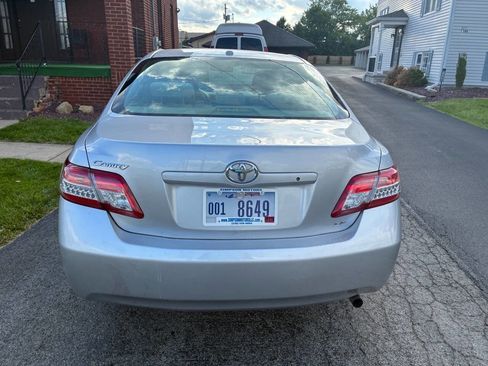 Used 2010 Toyota Camry LE FWD image 8