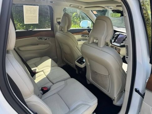 Used 2016 Volvo XC90 T6 Inscription w/ Vision Package AWD/4WD image 17