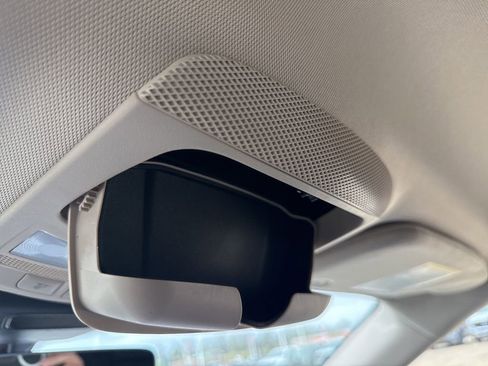 Used 2022 Lincoln Nautilus FWD image 21