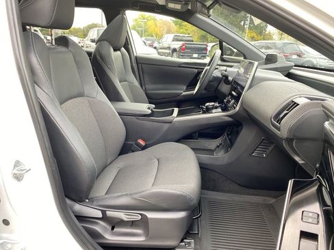 Used 2024 Toyota bZ4X XLE image 39