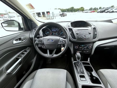 Used 2018 Ford Escape SE FWD image 13