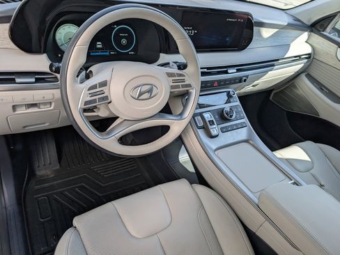 Used 2023 Hyundai Palisade Calligraphy image 5
