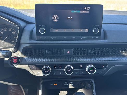Used 2023 Honda CR-V EX image 13