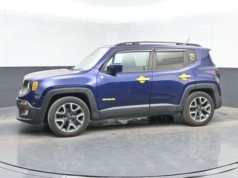 Used 2017 Jeep Renegade Latitude w/ Popular Equipment Group FWD image 6