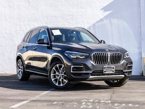 Used 2023 BMW X5 xDrive40i w/ Premium Package AWD/4WD image 38