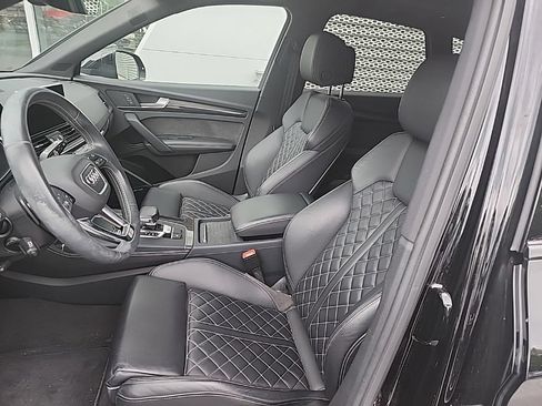 Used 2019 Audi SQ5 Premium Plus w/ Premium Plus Package AWD/4WD image 4