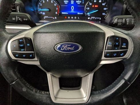 Certified 2023 Ford Explorer XLT image 11